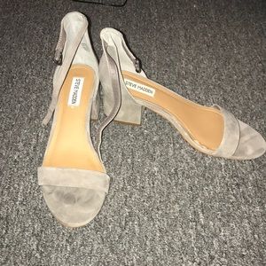 Steve Madden suede mini pumps